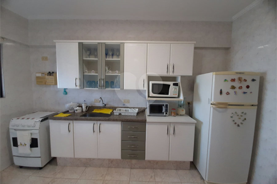 Apartamento à venda com 2 quartos, sendo 1 suíte, em Vera Cruz, Mongaguá, SP