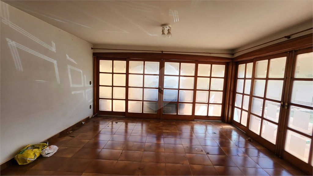 Sobrado à venda ou para alugar com 5 quartos, sendo 1 suíte, em Vila Harmonia, Araraquara, SP