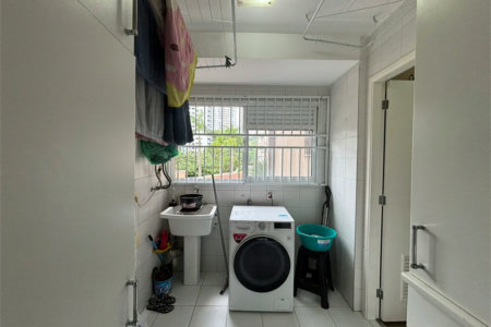 Apartamento à venda com 3 quartos, sendo 1 suíte, em Vila Andrade, São Paulo, SP
