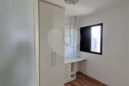 Apartamento à venda ou para alugar com 3 quartos, sendo 1 suíte,  em Santa Teresinha, São Paulo, SP