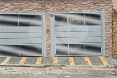 Sobrado à venda com 3 quartos, sendo 2 suítes, em Vila Aparecida, São Paulo, SP