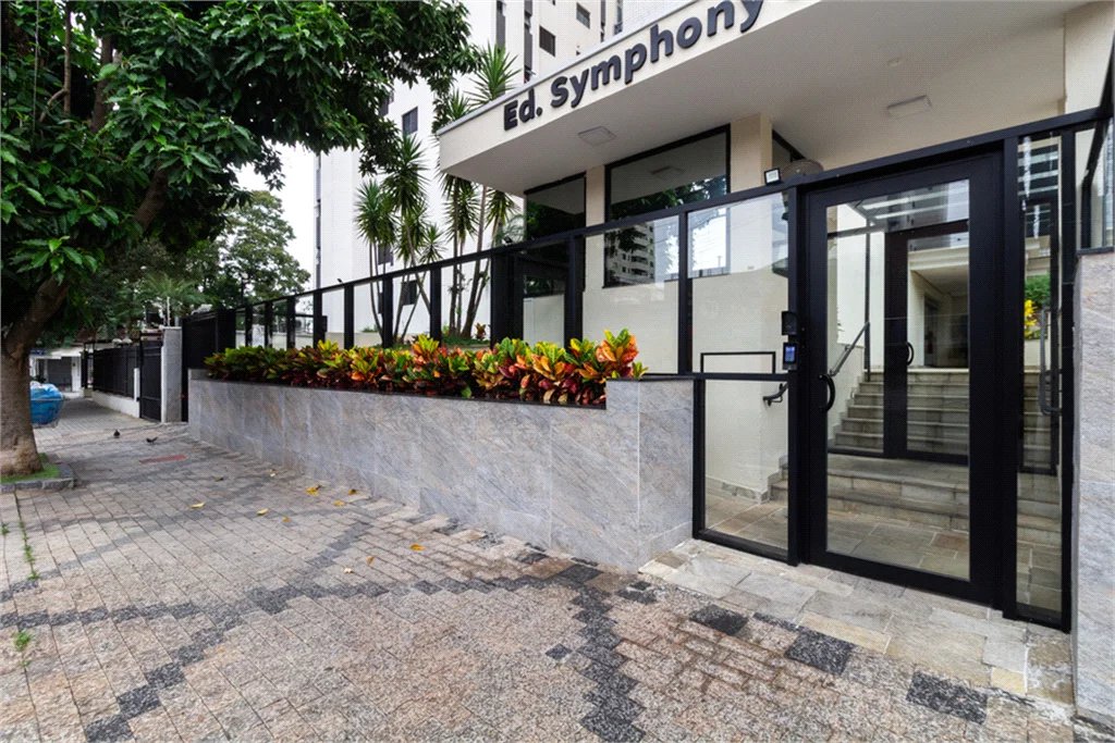 Apartamento à venda com 4 quartos, sendo 2 suítes,  em Vila Hamburguesa, São Paulo, SP