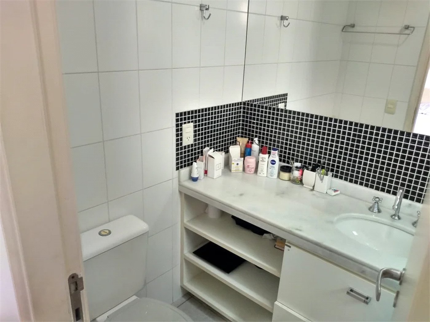 Apartamento à venda com 3 quartos, sendo 1 suíte, em Vila Leopoldina, São Paulo, SP