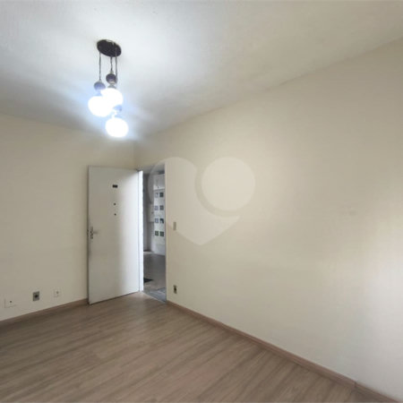 Apartamento à venda com 2 quartos em Vila Lucy, Sorocaba, SP