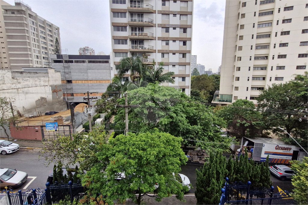 Apartamento à venda com 3 suítes em Brooklin, São Paulo, SP