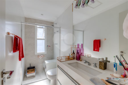 Casa à venda com 4 suítes no condomínio Residencial Canumã, São Paulo - SP