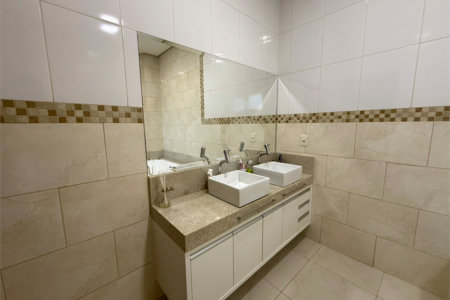 Casa à venda com 3 quartos, sendo 1 suíte,  no condomínio Reserva dos Vinhedos, Louveira - SP