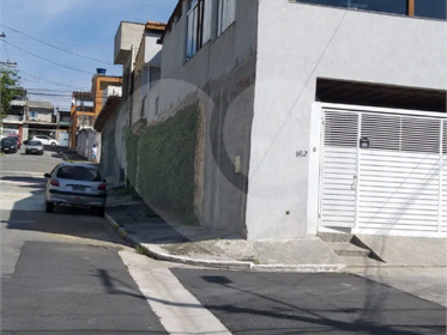Sobrado à venda com 3 quartos, sendo 2 suítes,  no Brasilândia, São Paulo, SP