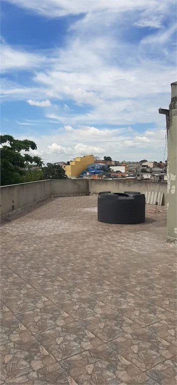 Sobrado à venda com 8 quartos em Jardim São Luís, São Paulo, SP