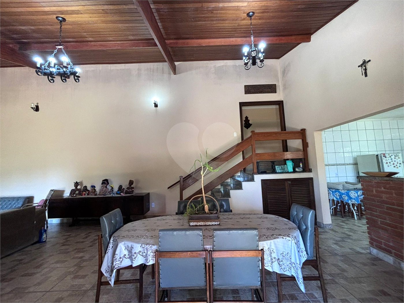 Casa Térrea à venda com 4 quartos, sendo 2 suítes, em Alpes D'Ouro, Bom Jesus dos Perdões, SP