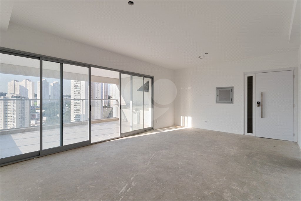 Apartamento à venda com 3 quartos, sendo 1 suíte, em Jardim Marajoara, São Paulo, SP