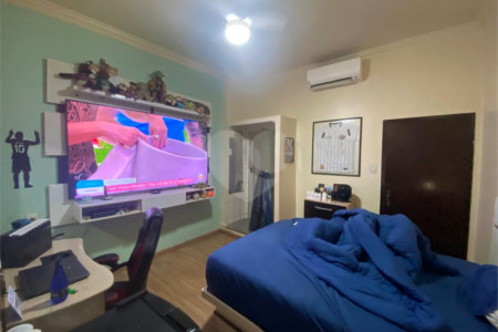 Casa à venda com 3 quartos, sendo 1 suíte, no Centro, Araraquara, SP