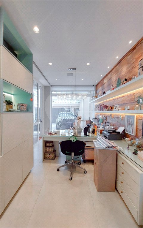 Casa à venda com 4 suítes em Horto, São Paulo, SP