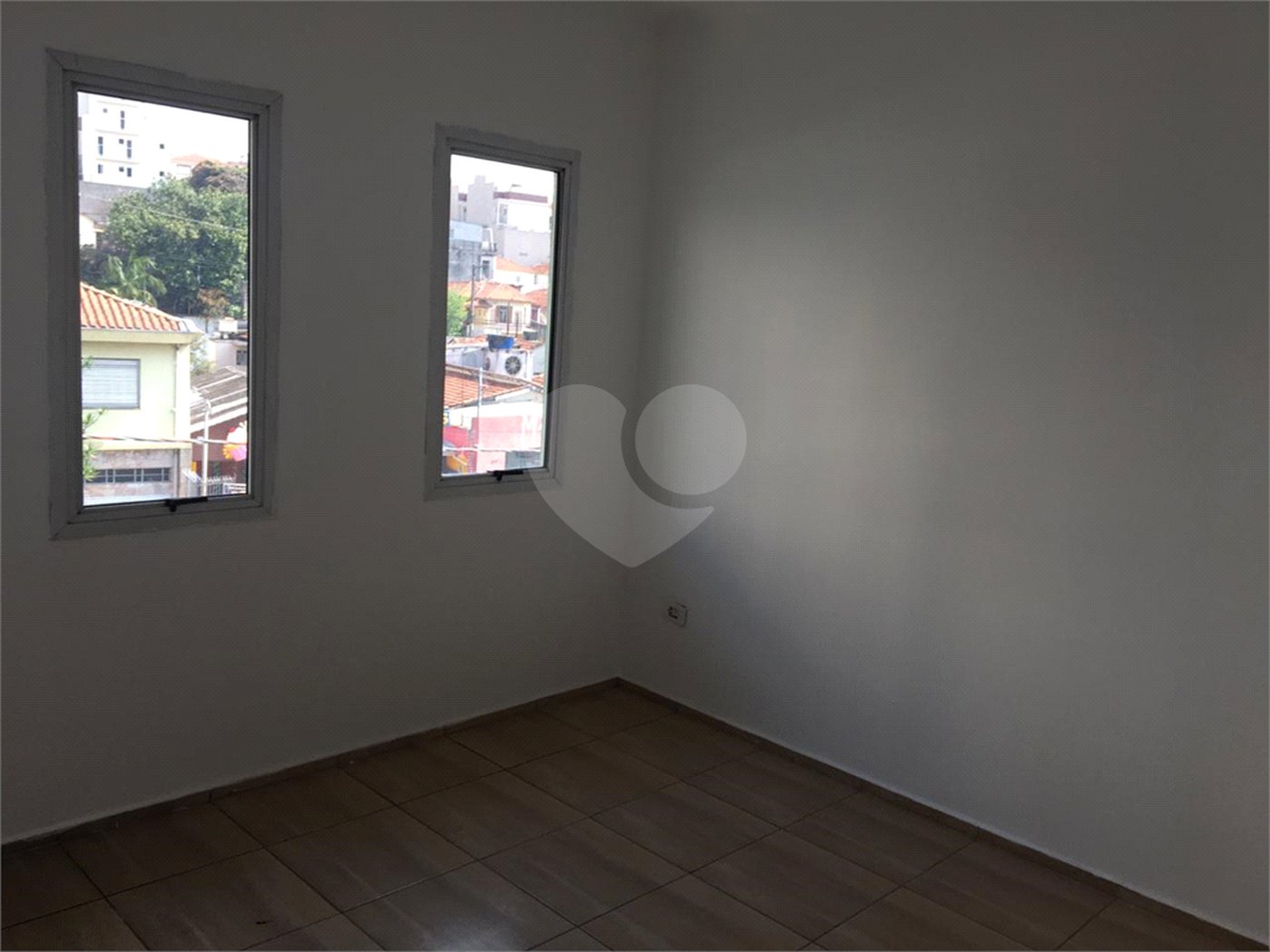 Prédio à venda com 2 suítes em Tremembé, São Paulo, SP