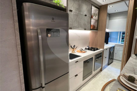 Apartamento à venda com 2 suítes em Vila Assunção, Santo André, SP