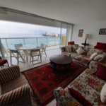 Apartamento Residencial à venda, Pitangueiras, Guarujá - AP0163.