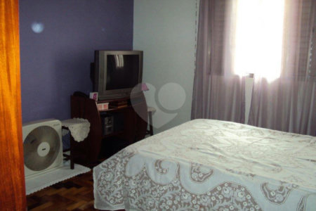Casa à venda com 4 quartos em Campo Belo, São Paulo, SP