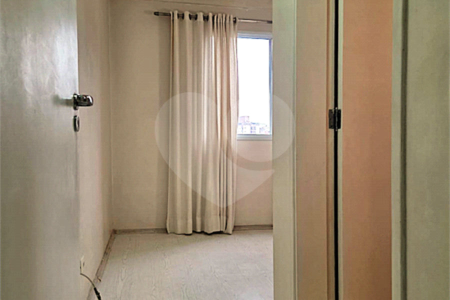 Apartamento na Chácara Inglesa com 2 dormitórios (1 suite), varanda, vista livre e vaga