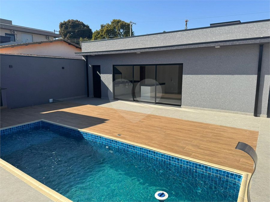 Casa Térrea à venda com 4 suítes em Jardim dos Pinheiros, Atibaia, SP