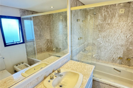 Cobertura à venda ou para alugar com 5 quartos, sendo 4 suítes, em Santo Amaro, São Paulo, SP