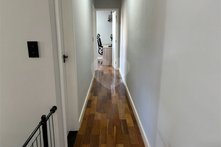 Casa à venda com 3 quartos, sendo 1 suíte, no condomínio Mira Estrela, São Paulo - SP