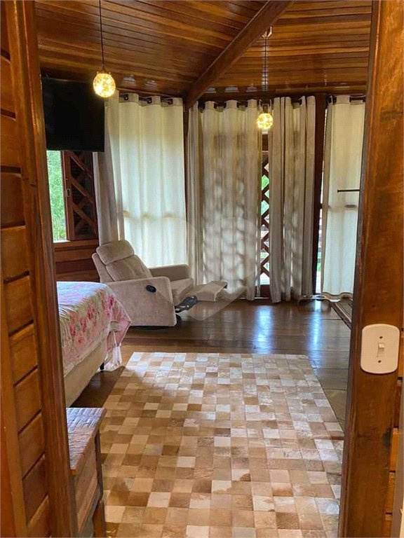 Chácara à venda com 2 quartos em Chácaras Copaco, Arujá, SP