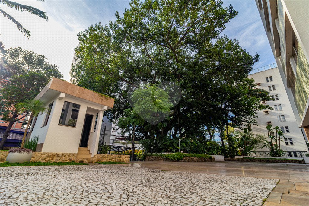 Apartamento à venda com 4 quartos, sendo 1 suíte,  em Brooklin, São Paulo, SP