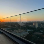 Apartamento com 2 dormitórios e uma suíte, mobilíado no Ibirapuera.