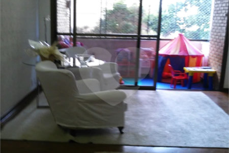 Apartamento à venda com 3 quartos, sendo 1 suíte, em Jardim Vitória Régia, São Paulo, SP