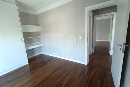 Casa à venda com 4 quartos, sendo 2 suítes, no condomínio Terras de Santa Adélia, Vargem Grande Paulista - SP