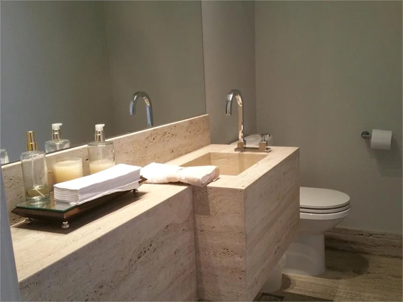 Apartamento à venda ou para alugar com 4 suítes em Vila Suzana, São Paulo, SP