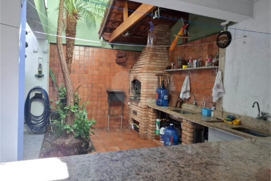 Sobrado à venda com 3 suítes em Vila Carrão, São Paulo, SP