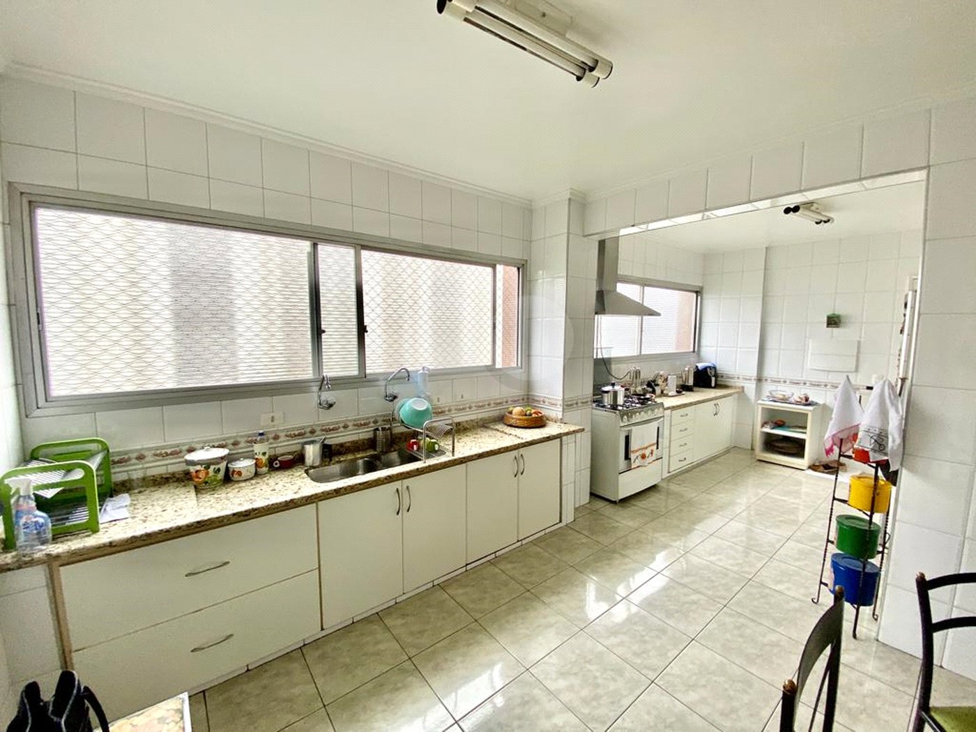 Apartamento à venda com 4 quartos, sendo 2 suítes, em Pinheiros, São Paulo, SP