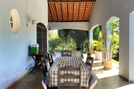 Sítio à venda com 4 quartos, sendo 3 suítes, em Aguas de Igaratá, Igaratá, SP