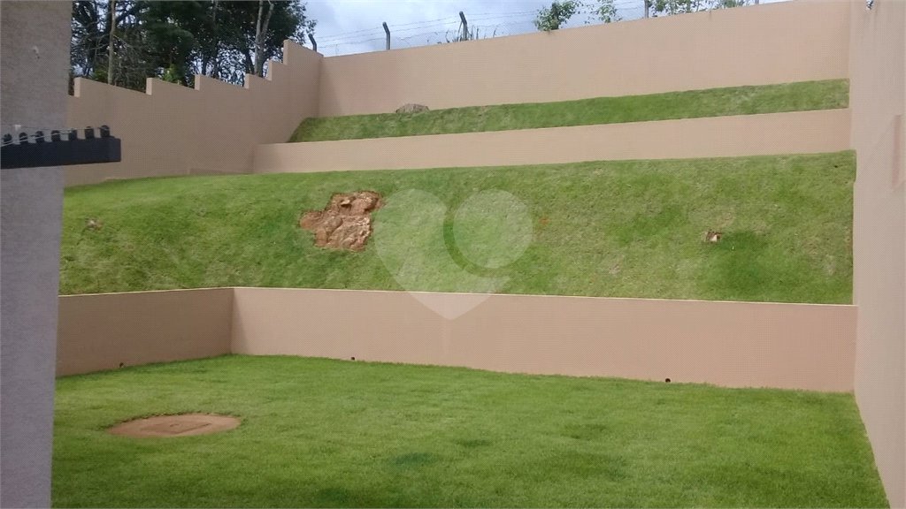 Casa à venda com 3 quartos, sendo 1 suíte,  em Loteamento Jardim Solares, Atibaia, SP