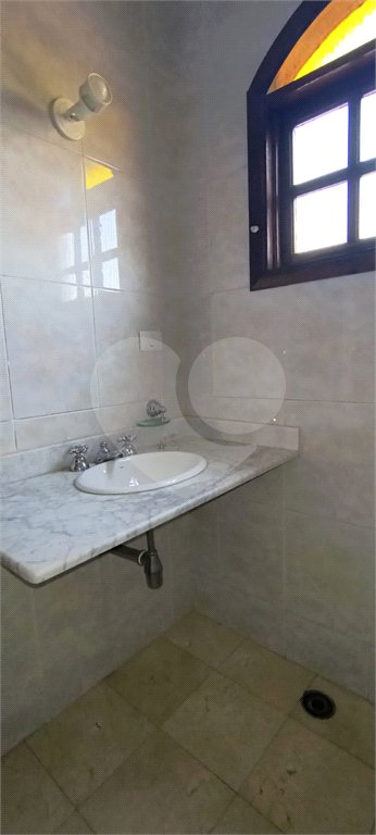 Sobrado à venda com 3 quartos, sendo 2 suítes, em Jardim Ivana, São Paulo, SP