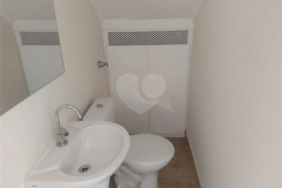 Sobrado à venda com 4 quartos em Parada Inglesa, São Paulo, SP