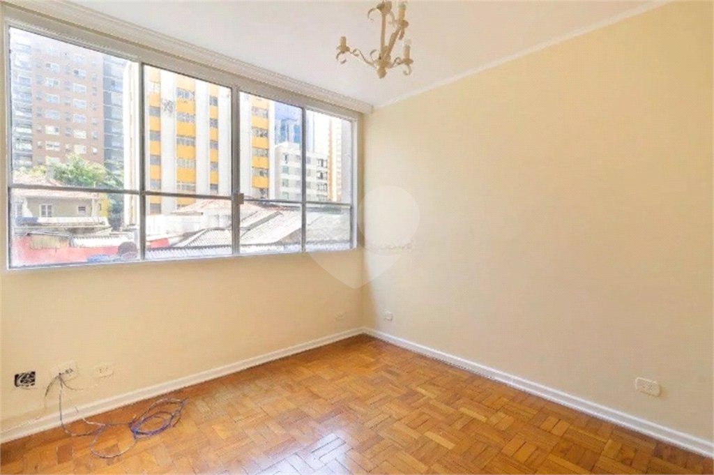 Apartamento à venda com 4 quartos, sendo 1 suíte, em Jardim Paulista, São Paulo, SP