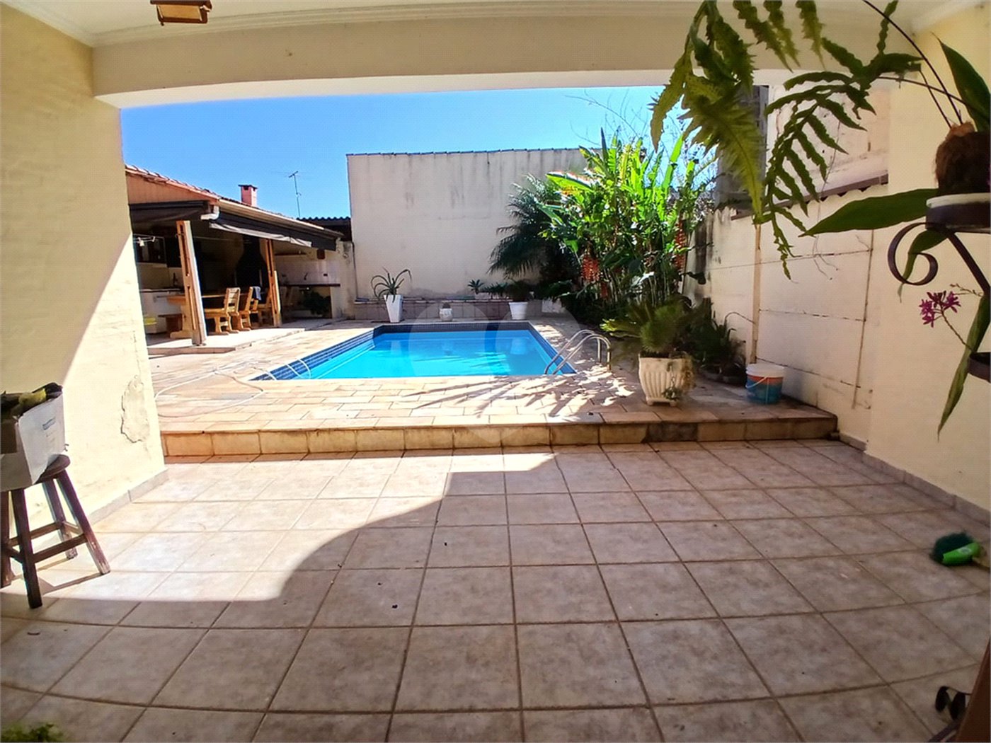 Casa à venda com 3 quartos, sendo 2 suítes, em Jardim Brogotá, Atibaia, SP