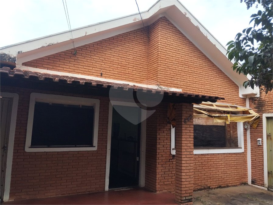Casa Térrea à venda com 3 quartos, sendo 1 suíte, em Vila Xavier (vila Xavier), Araraquara, SP