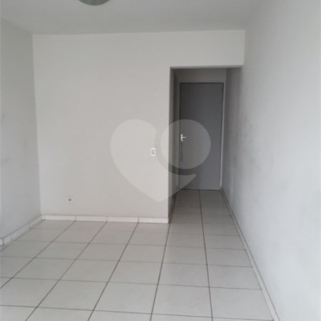 Apartamento à venda com 3 quartos em Vila Suzana, São Paulo, SP