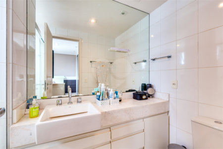 Apartamento à venda com 4 suítes em Campo Belo, São Paulo, SP