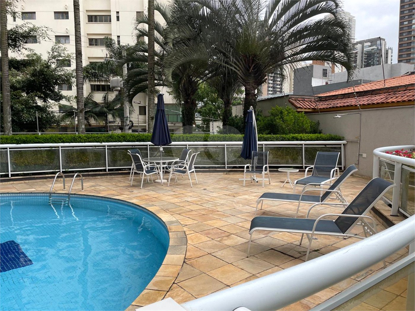 Apartamento à venda com 3 suítes em Campo Belo, São Paulo, SP