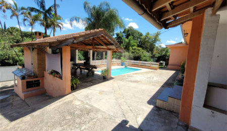 Chácara à venda com 3 quartos, sendo 1 suíte, em Jardim Imperial, Atibaia, SP