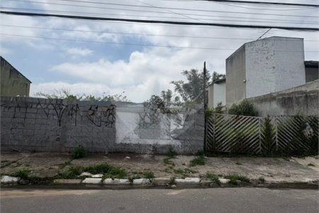 Terreno à venda em Jardim Quaresmeira, Suzano, SP