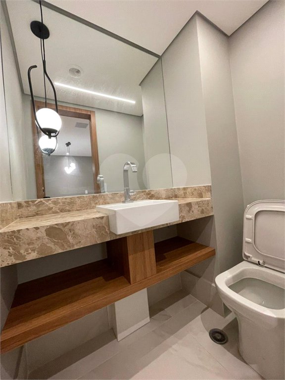 Apartamento à venda ou para alugar com 3 quartos, sendo 1 suíte, em Barra Funda, São Paulo, SP