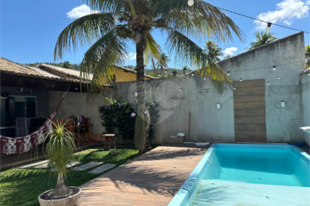 Casa à venda com 2 quartos, sendo 1 suíte, no condomínio Residencial Villa Maria, Rio de Janeiro - RJ
