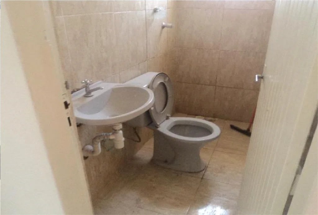 Sobrado à venda com 4 quartos em Jardim do Lago, São Paulo, SP