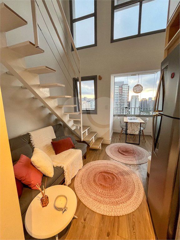Apartamento à venda com 1 quarto em Jardim das Acácias, São Paulo, SP