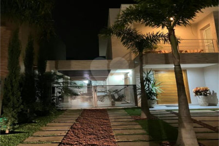 Casa à venda com 3 suítes no condomínio Maison Blanche, Indaiatuba - SP